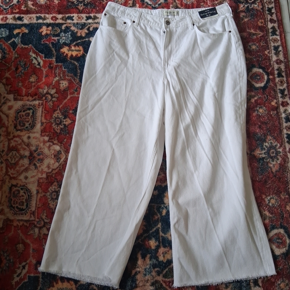 Abercrombie & Fitch Cream Flare Jeans